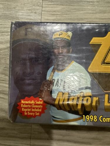 1998 Topps MLB Baseball Sealed Set - Hobby Edition Roberto Clemente Insert